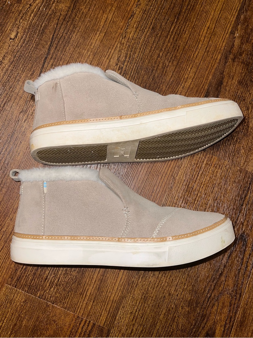 Toms Slip On Paxton Suede Beige Faux Fur Lined Comfort Sneaker Boots Size 9 - Picture 5 of 10